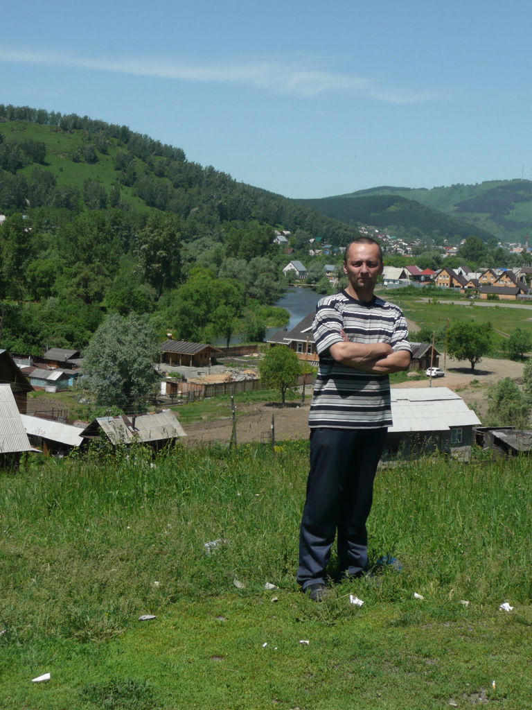 Михаил Артамонов