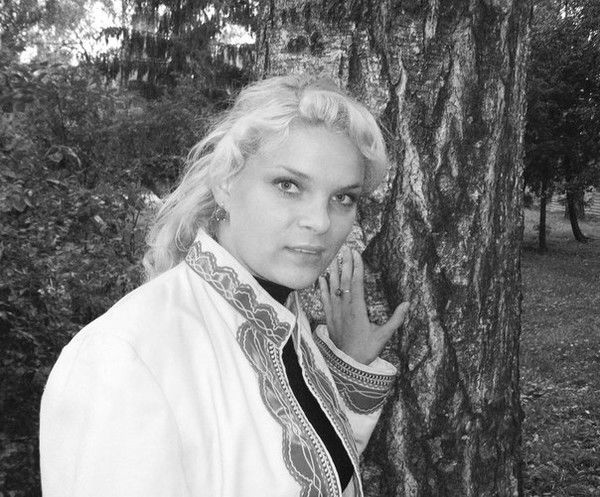 Аня Веселовская