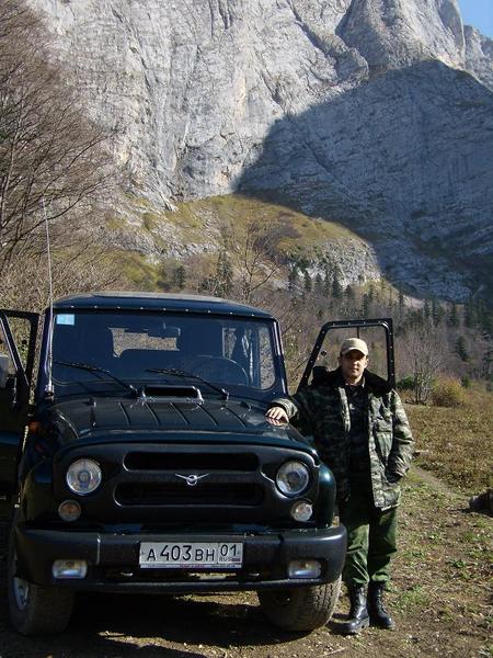 Анзаур Лазарев