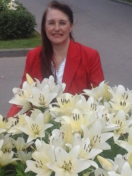 Елена Елена