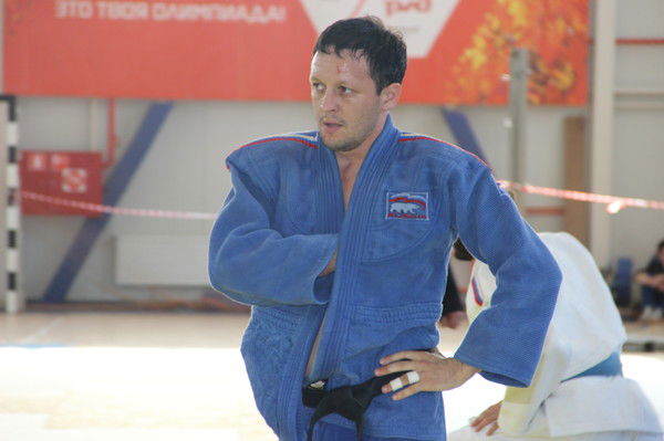 Артем Жамкачиев