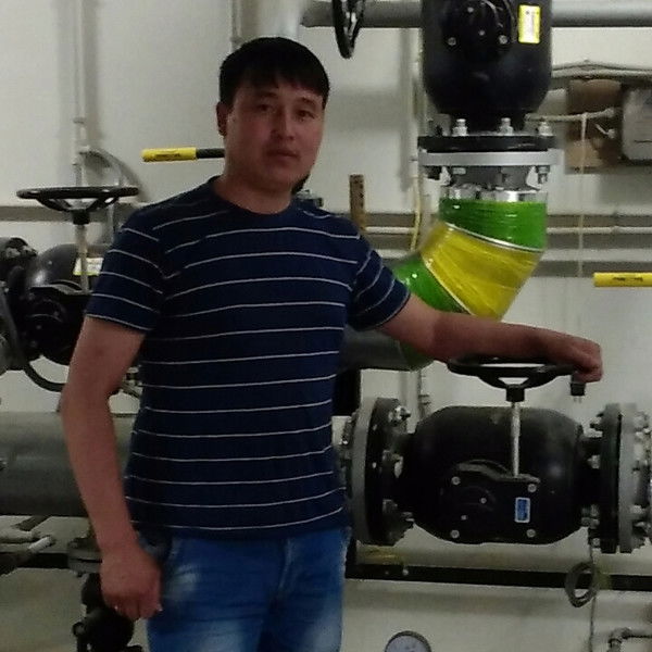 Джасур Наврузбаев