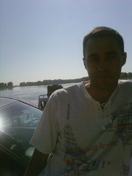 Андрей Старков