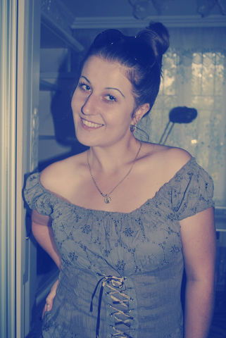 Виктория Жоян