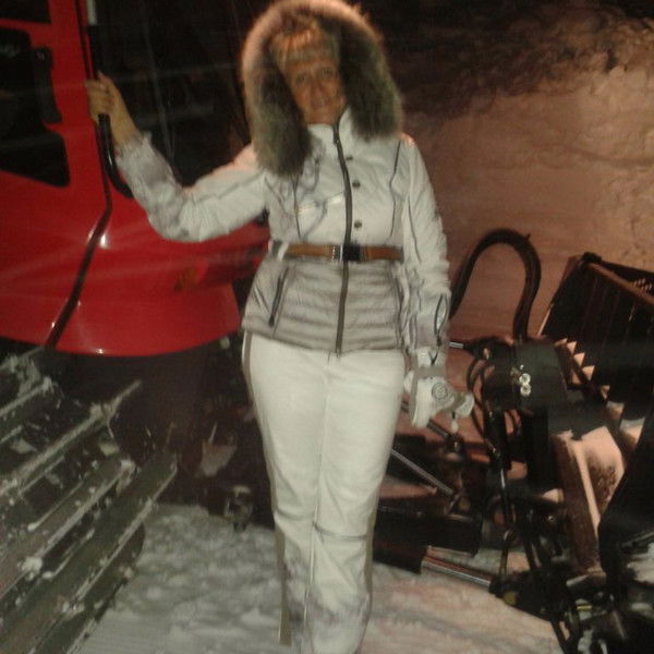 Елена Елена