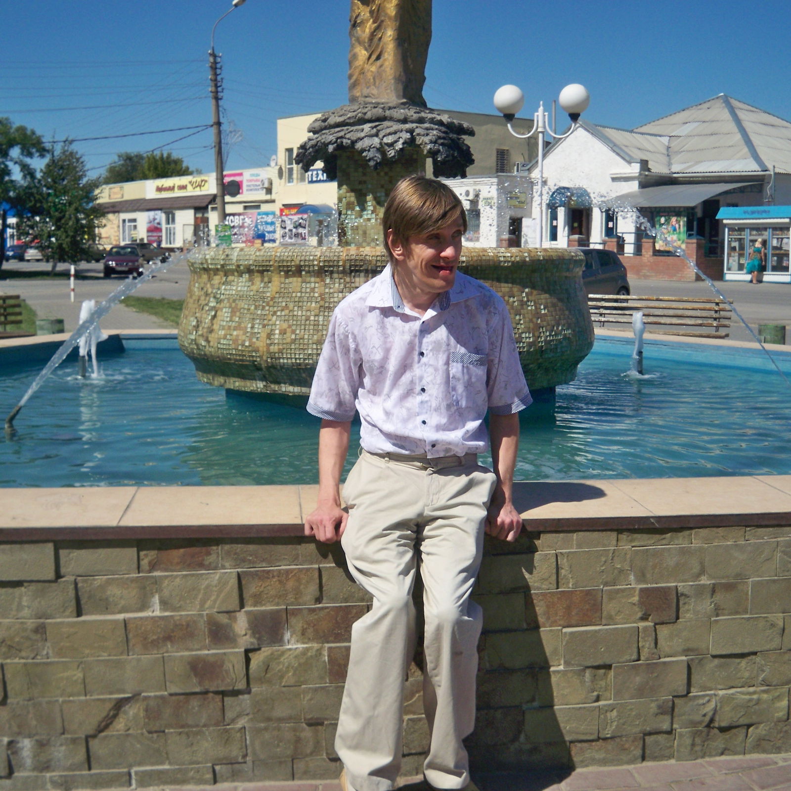 Константин Артамонов