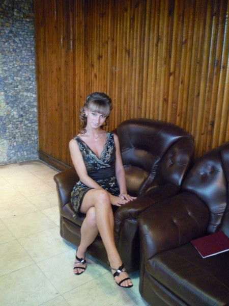 Анна Попова