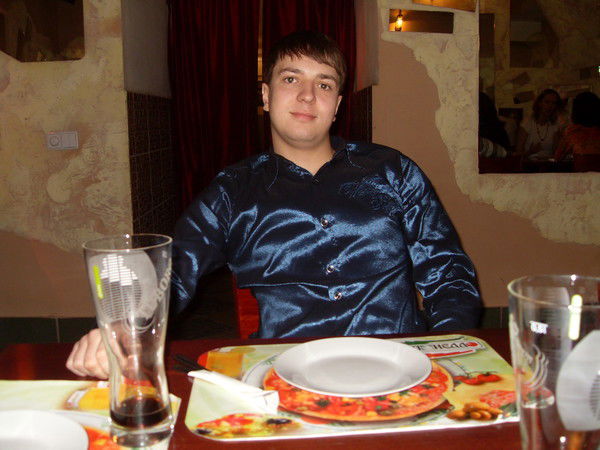 Константин Левченко