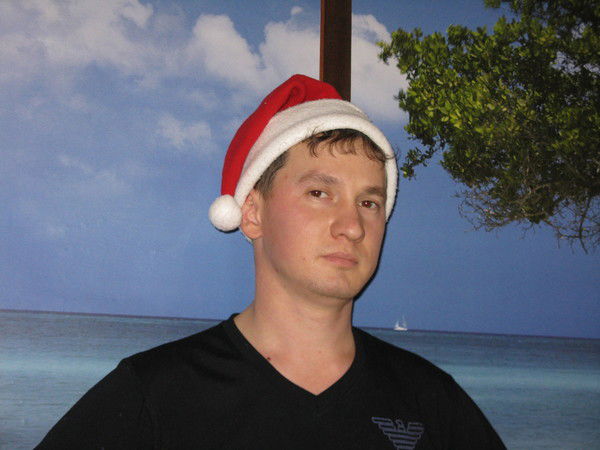 Сергей Тихонов