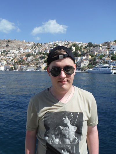 Антон Борзых