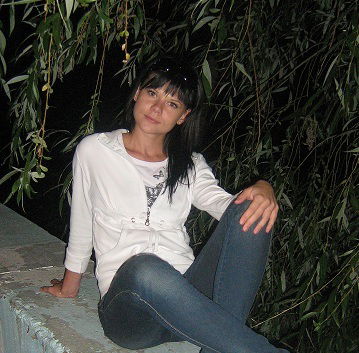 Виктория Санарова