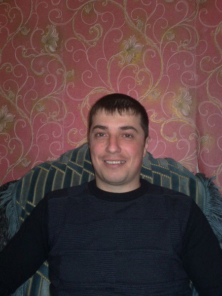 Георгий Левин