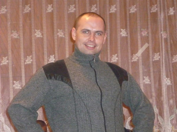 Дмитрий Лавренов