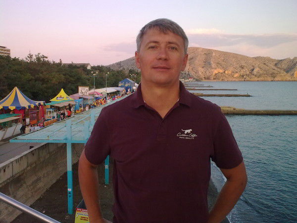 Александр Лошак