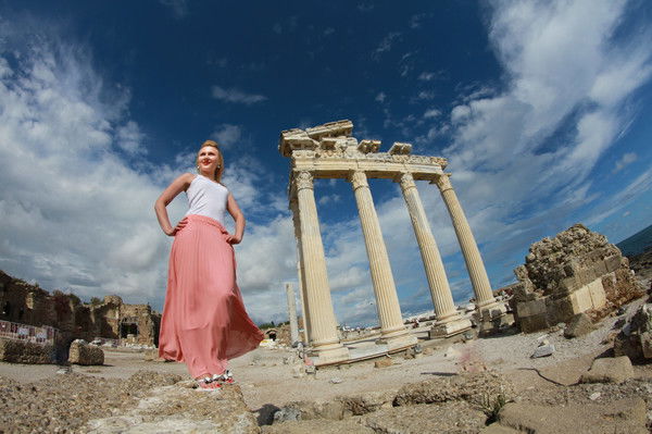 Анюта Санаева