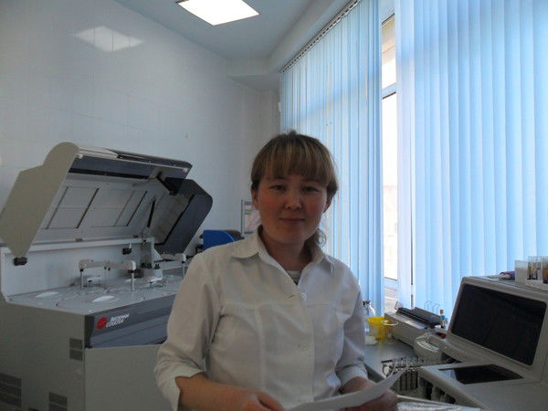 Акшалова Айнаш