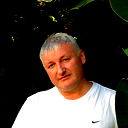Виталий Попов
