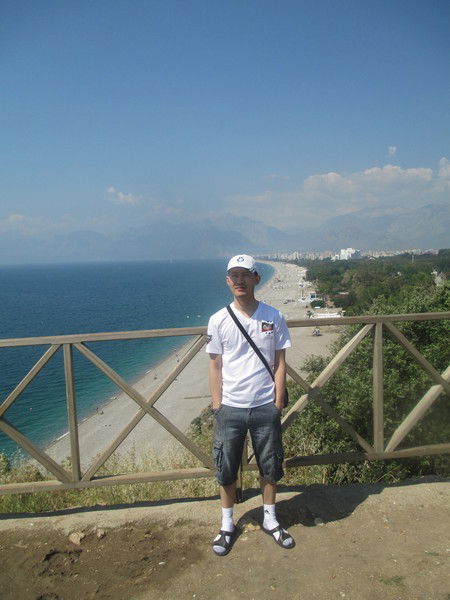 Аскар Аскар