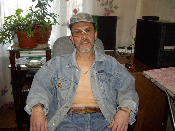 Анатолий Шубин