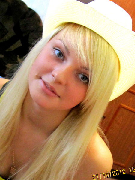 Оля Касаткина