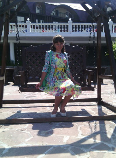 Анна Нуждина