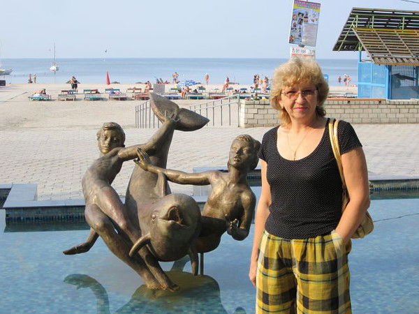 Елена Олейник