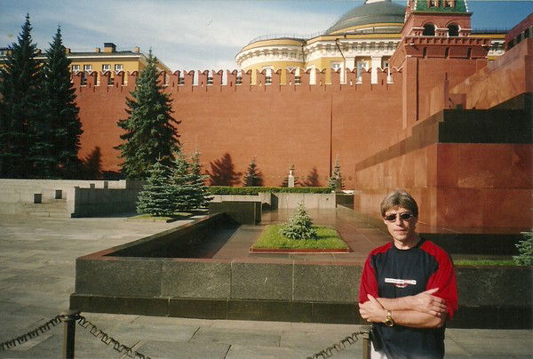 Михаил Лебедев