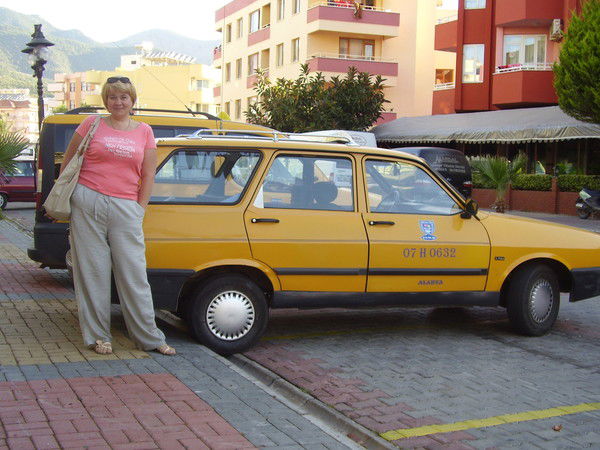 Лариса Суксова