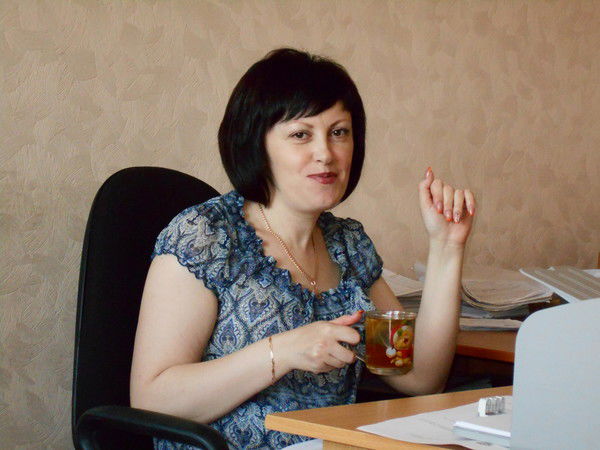 Елена Попова