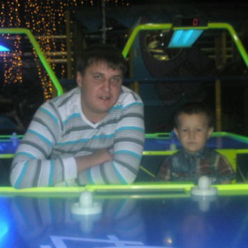 Олег Груздев