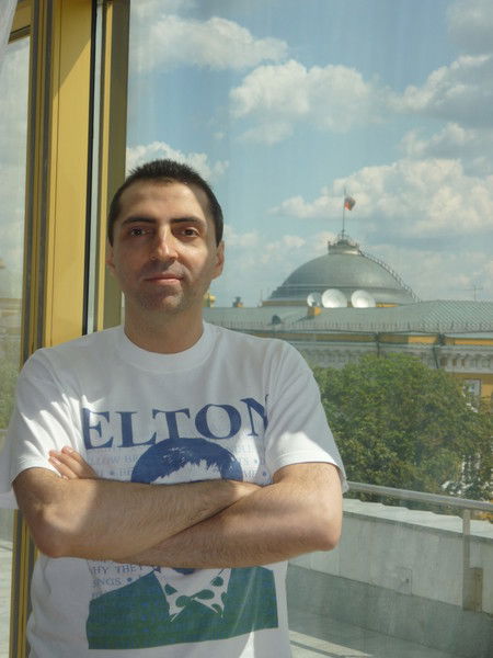 Алекс Фролов