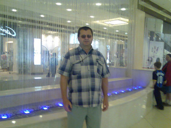 Виктор Котельников