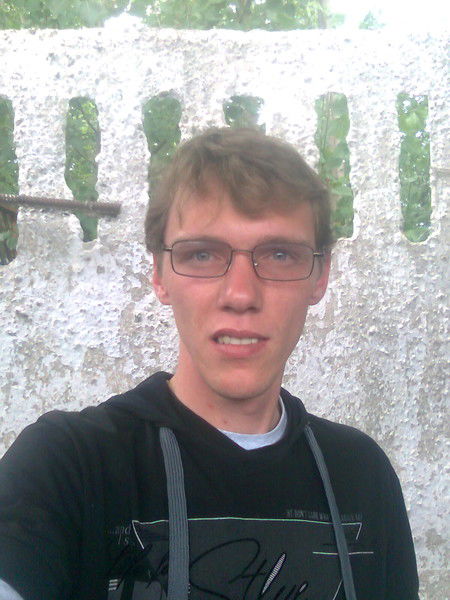 Максим Петров