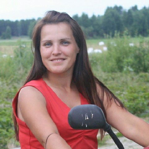 ••• Valentina ••• 512