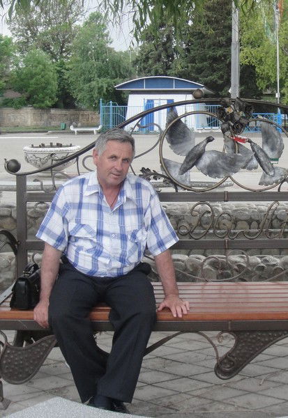 Виктор Санжаров