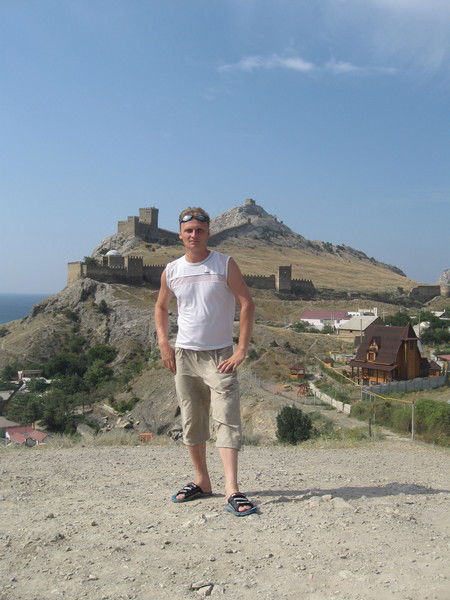 Виктор Суханов