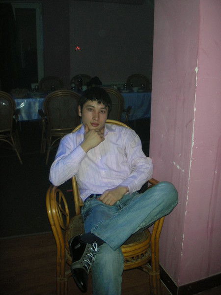 Алимжан Хамраев