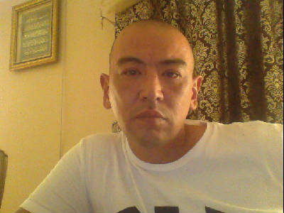 Айбек Искаков