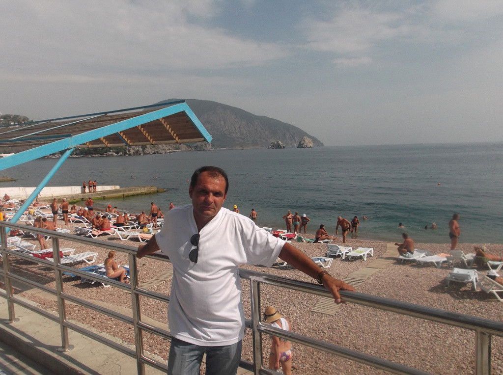 Виктор Нетребко