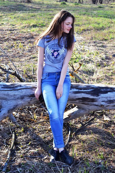 Юла Селезнева