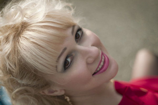 Алёна Тихонова