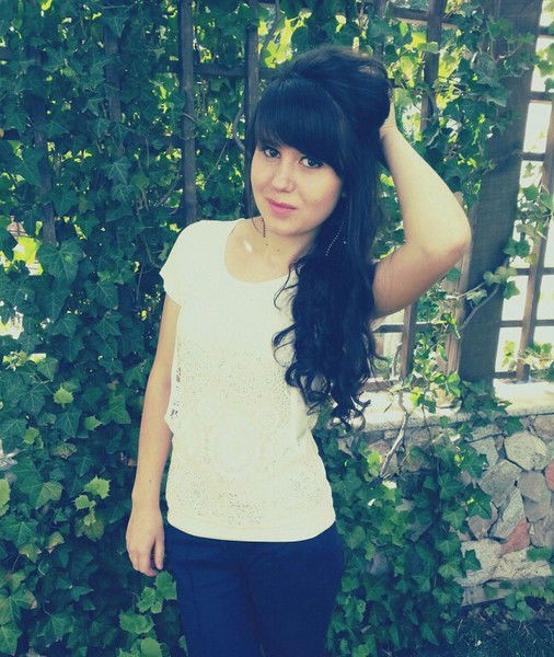 Замира Шарофова