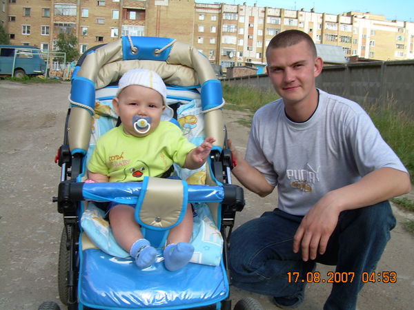 Дмитрий Николаев