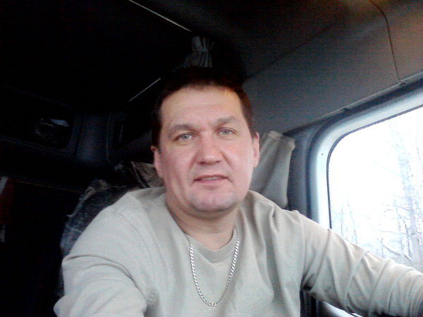 Юрий Карнов