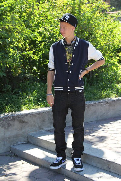 Сашка Тихомиров