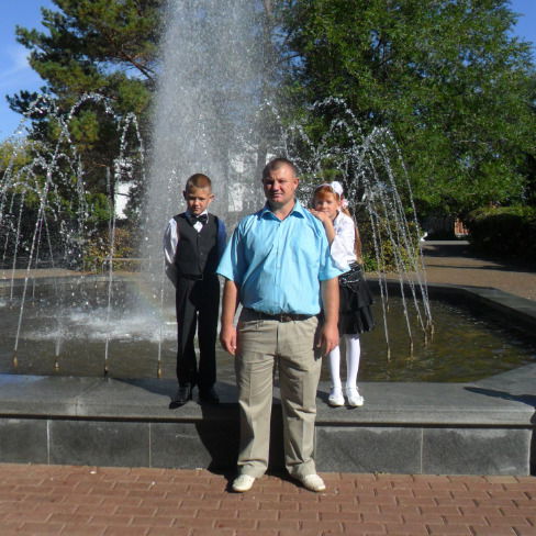 Владислав Лютиков