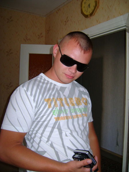 Антон Легкодым