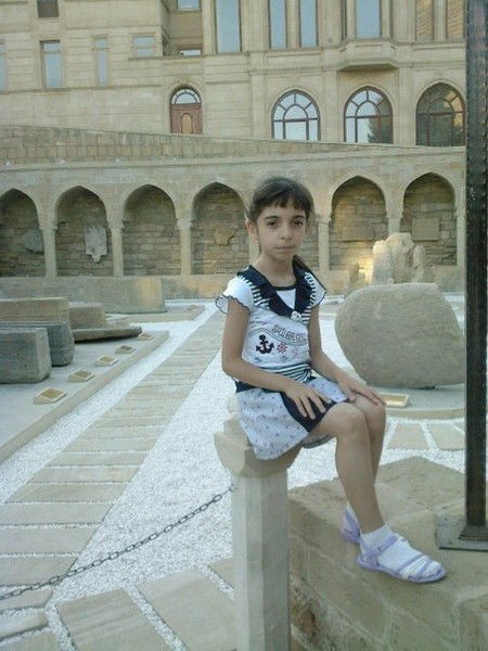 Наргиз Лалаева