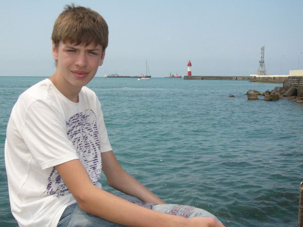 Влад Котельников