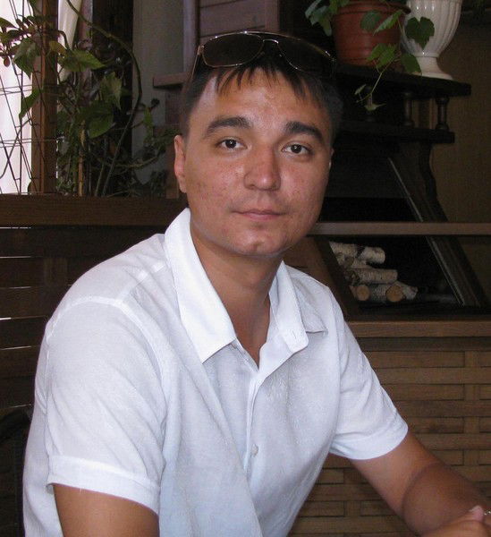 Максим Петров